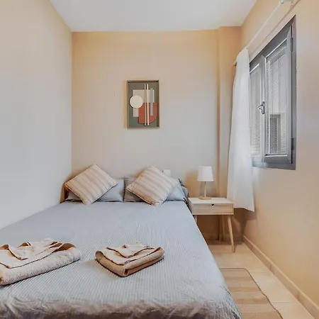 Spacious Two Bedroom With Terrace Right On The Surf Apartamento *