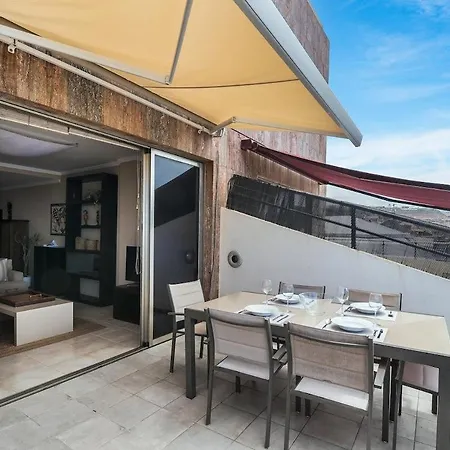 Spacious Two Bedroom With Terrace Right On The Surf Apartamento *